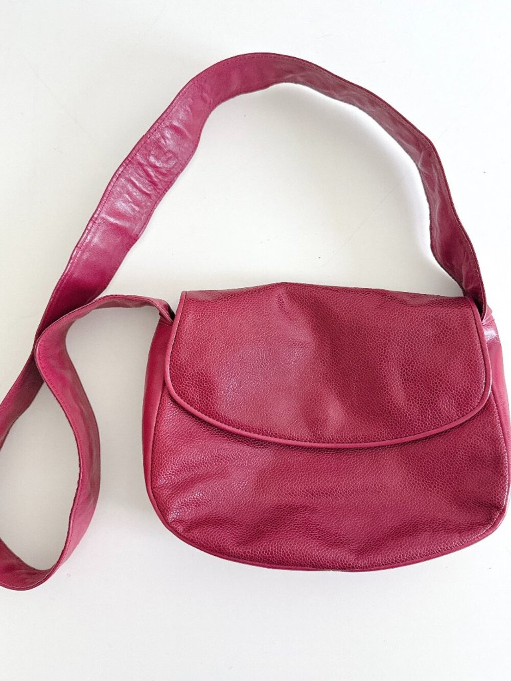 VINTAGE CHARLES JOURDAN RED LEATHER SHOULDER BAG - PEBBLE TEXTURE - WIDE STRAP